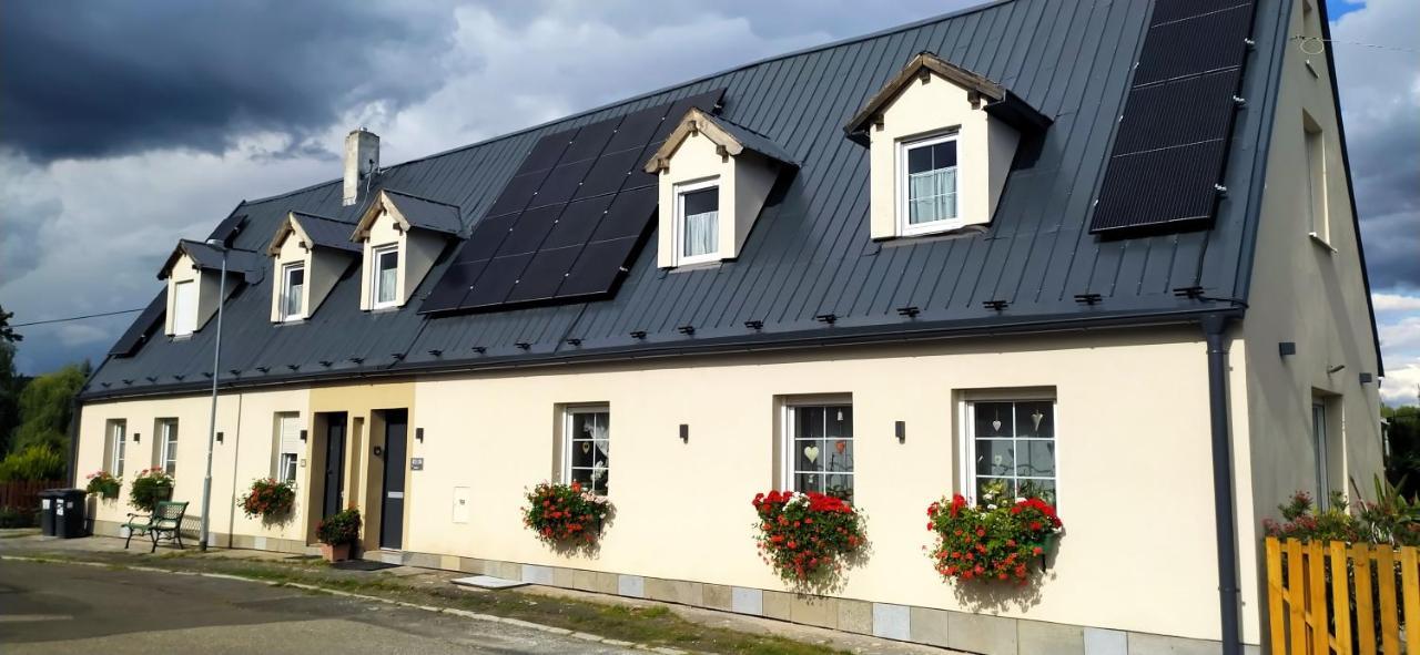 Apartman Atelier Vary V Nove Zrekonstruovanem Dome カルロヴィ・ヴァリ エクステリア 写真