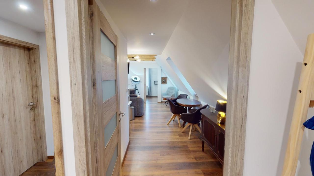 Apartman Atelier Vary V Nove Zrekonstruovanem Dome カルロヴィ・ヴァリ エクステリア 写真